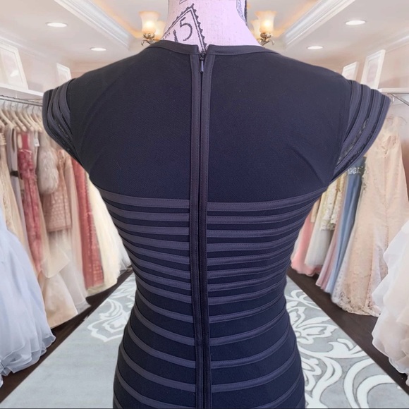 Elegant mermaid 🧜♀️ dress SMALL - Picture 9 of 10